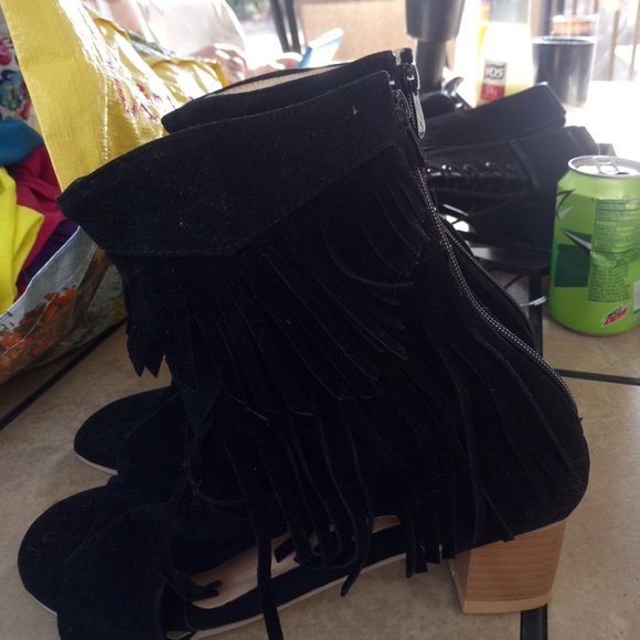 NEW Black fringe sandals - Picture 2 of 5